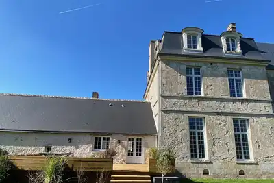 Image de Grande maison familiale près d'Orléans, calme avec jardin