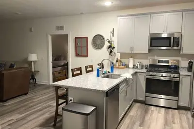Image de **Linens Included! ! ** First Floor Condo with Community Pool & Bayviews
