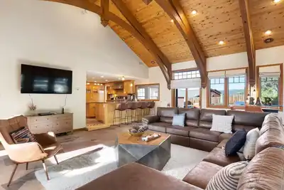 Image de Spacious 5-bedroom house with hot tub and mountain view charming Flagstaff