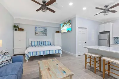 Image de Cozy Condo Ada Accessible