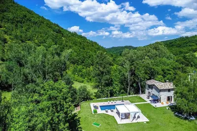 Image de Casalino Galassi 4&2 by Marche Holiday Villas