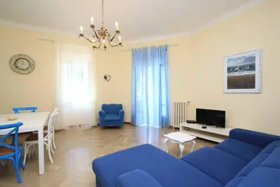 Image de Art Nouveau style villa facing the sea directly on the beach in Levanto.