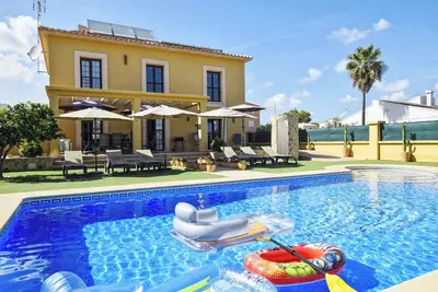 Image de Beautiful villa with pool near the beach for 8 persons