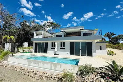 Image de Gorgeous Dream Luxury Home With 2 Private Pools, Huge Outdoor Space ★★★★★