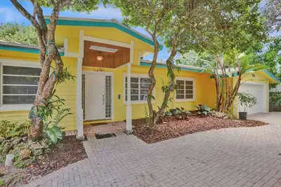 Image de New Tropi-Casual Miami Oasis 4 bed 2 bath