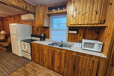 Image de Crow Crest Lodge Resort #10 Northern Adventure, Stunning Sunsets, Family Getaway