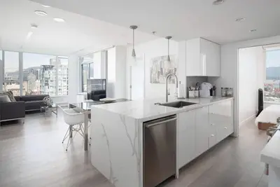 Image de 3 Bed Room Sub Penthouse Ocean and MountainView