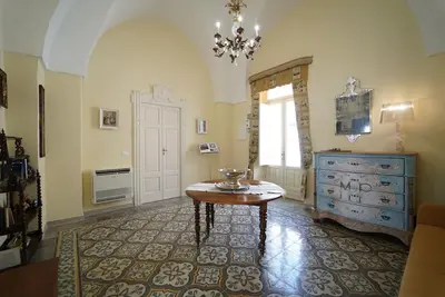 Image de Appartement 'Donna Cesarina - Maison De Charme' avec terrasse privée, Wi-Fi et climatisation