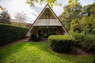 Image de Goldcrest I Bungalow with Fireplace and Garden