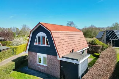 Image de Fieldfare I Home with Fine Garden