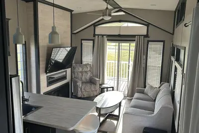 Image de Quaint Cottage on Peaceful Pasture: Towne & Country Living Agnew Mountain View 2