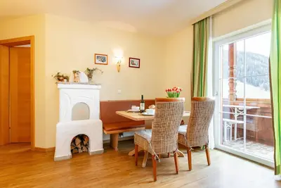 Image de Appartements ensoleillés pour groupes, familles