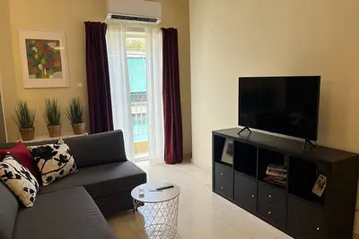 Image de Modern chic 2-Br in the Heart of Ancient Athens \"Frederic\"