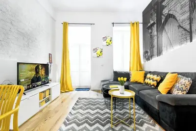 Image de 2br Bourgeois Chic - Central - Close to Metro