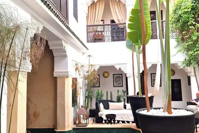 Image de Riad exclusif au Cœur de la Médina de Marrakech - Rooftop, Piscine et Hammam