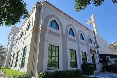 Image de Luxurious boutique hotel with tennis courts in brilliant Fujairah