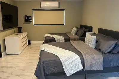 Image de Premium Cozy hotel suite with WiFi and Ac in charming Miami