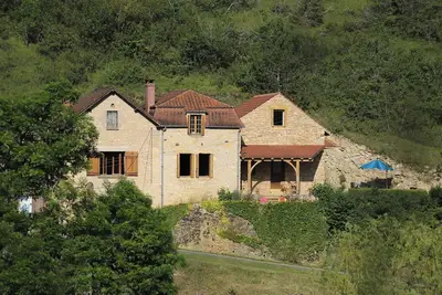 Image de Maison du Tertre de l’Écu-24480 Urval-3 étoiles-1 suite parentale-1 ch-4 p