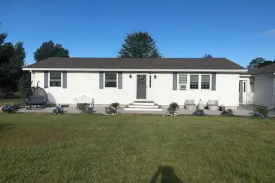Image de Charming 3-bedroom house in wonderful Sackets Harbor with WiFi, Ac