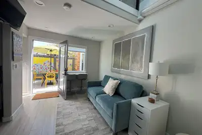 Image de Newly-built North Park cottage w/ sleeping loft & private yard, 99% walk score.