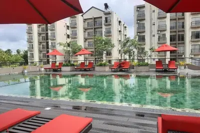 3-bedroom apartment in brilliant Colombo with fitness room, Ac, WiFi