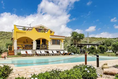 Image de Villa Saige, pool for exclusive use, with Jacuzzi