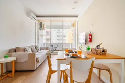 ★ 1 min walk from Beach - New decor ★