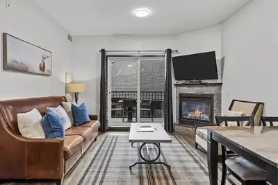 Image de Beautiful two bedroom luxury condo in the Rocky Mountains!