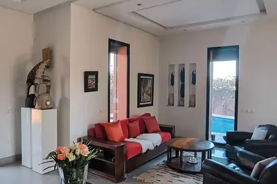 Image de Superbe villa avec piscine privée sans vis-à-vis, cabane pour les enfants