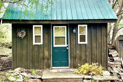Image de Relaxing cottage on the shores of Upper Rideau Lake.