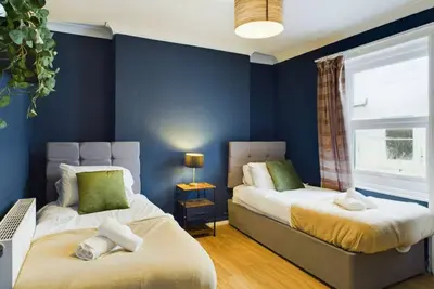 Image de Central|Pool Table and Darts Board|4 Beds|4 Guests