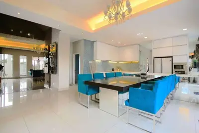 Image de Spacious 4br House, Gazebo
