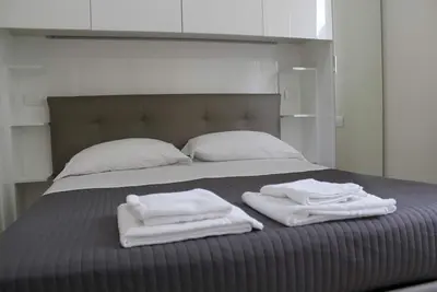 Image de appartement dernier etage centre, porta venezia