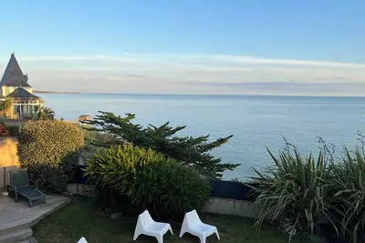 Image de Villa face mer, vue exceptionnelle sur la baie!