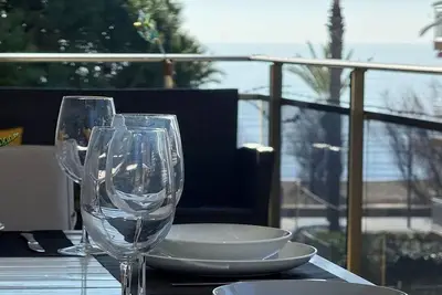 Image de Appartement 6 Pers à Deux Pas de la Plage avec Wi-Fi et Parking