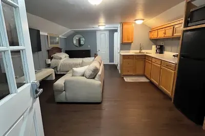 Image de Cute studio, pets welcome, 8 mins to Hits, 20 mins to Wec, 10 mins to shopping