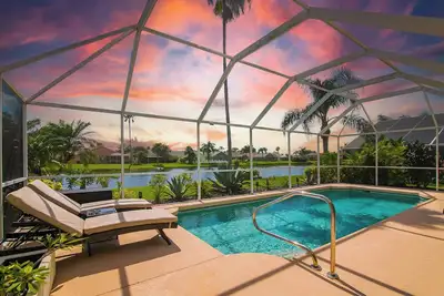 Image de Lakefront Bradenton with Heated Pool, WiFi, Fitness Room, Resort-Style Amenities
