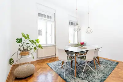 Image de *Lend is trendy*- chic 3 room apartment in the center