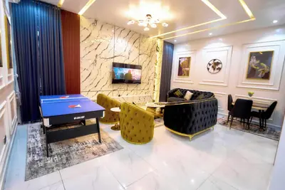 Image de 4-Bedroom Duplex with 24/7 Light+WiFi+Snooker+Tennis in Lekki
