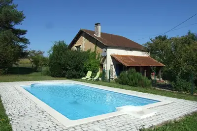 Image de Character house, with private salt water pool & views over the countryside.