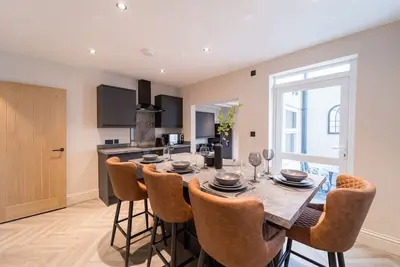 Image de Portland House - 3 En-Suite Bedrooms, Cheltenham