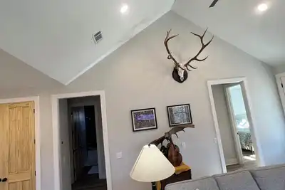 Image de Clear Creek: Sardis Lake- 3 Bedroom Cabin