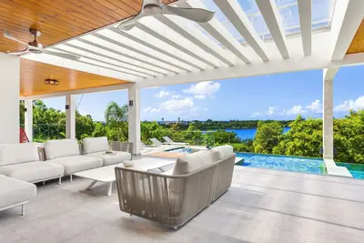 Image de Villa Wellness - Luxury Modern Villa - Pickle Ball Court