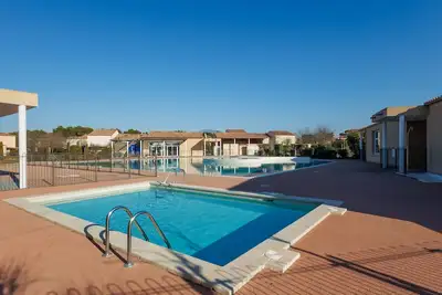 Image de Bastidon Provençal - Avec piscine partagée
