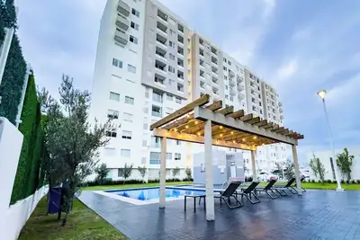 Image de Modern Penthouse on the 12th Floor with 2 Balconies and City View