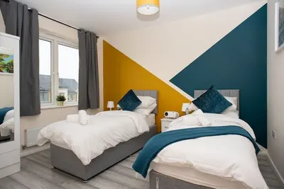 Image de Cosy entire home|Free Parking|Contractors