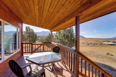 Image de Mtn-View Escape w/ Office Space in Cortez!