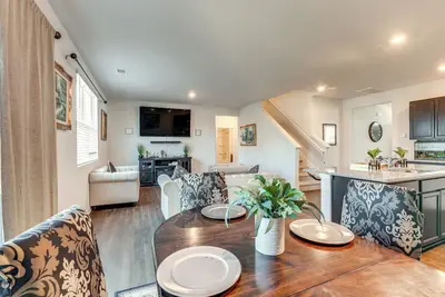 Image de 17 Mi to Dtwn Nashville: Family-Friendly Gem