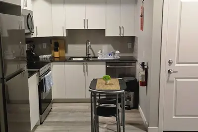 Image de Cozy two bedroom basement unit