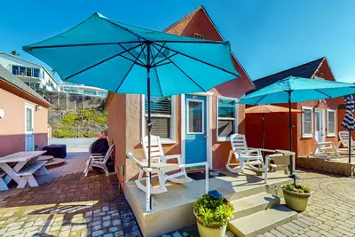 Image de Historic beach cottage w/full kitchen & free wifi, steps from the beach